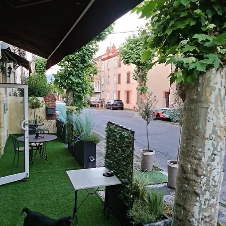 Hotel Logis Restaurant Entre Nous 3*