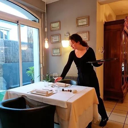 Hotel Logis Restaurant Entre Nous